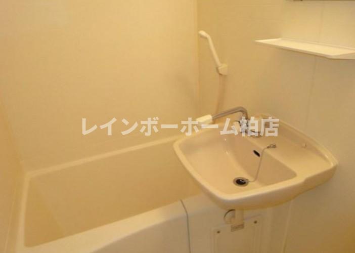 バス・シャワールーム　日々の暮らしに欠かせないお風呂です
