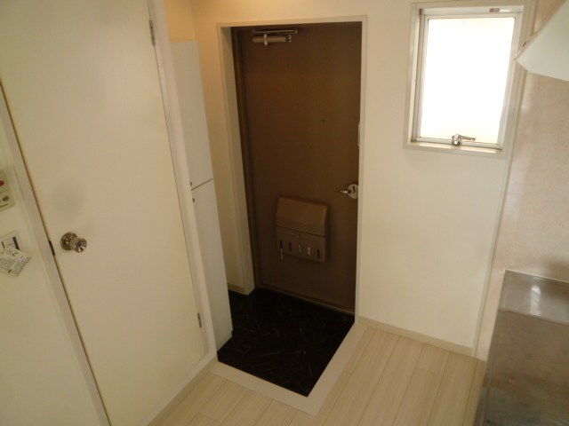 玄関　反転部屋参照
