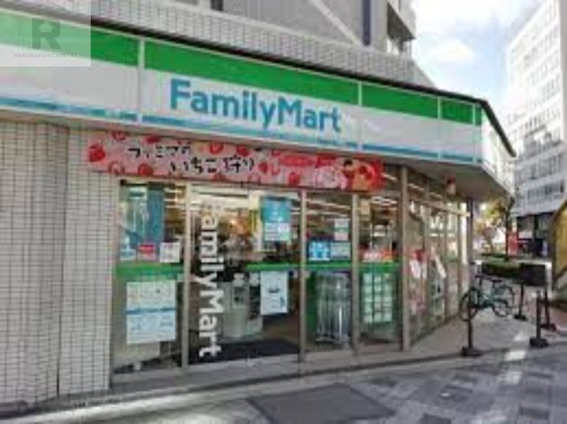 コンビニ　ファミリーマート新大阪駅東口店（コンビニ）まで323m