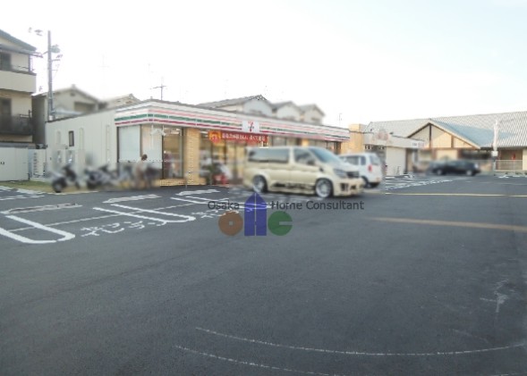 コンビニ　セブンイレブン 八尾八尾木北4丁目店（コンビニ）まで992m