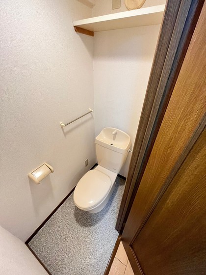 トイレ　※別部屋の写真です