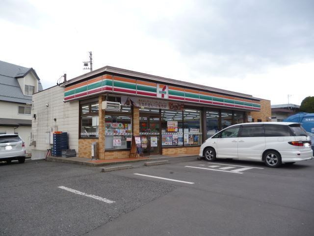 コンビニ　セブンイレブン安茂里駅西店（コンビニ）まで612m