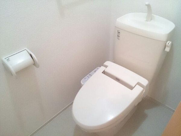 トイレ　ウォシュレット！