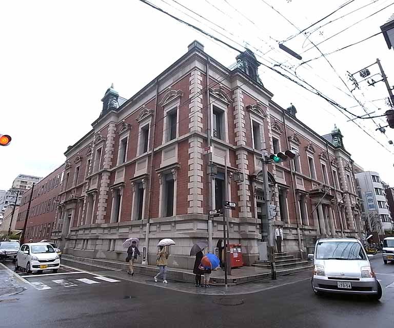 郵便局　中京郵便局（郵便局）まで217m