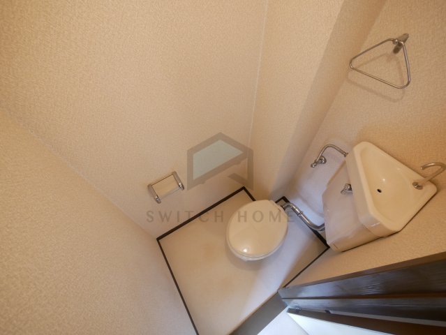 トイレ　落ち着いたトイレです