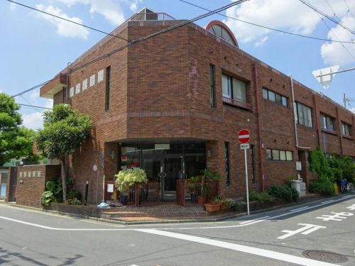 幼稚園・保育園　恵果保育園（幼稚園・保育園）まで432m