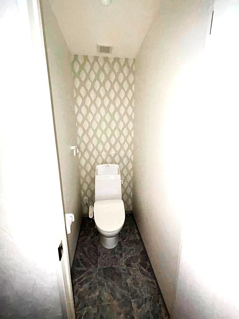 トイレ　シンプルで使いやすいトイレです