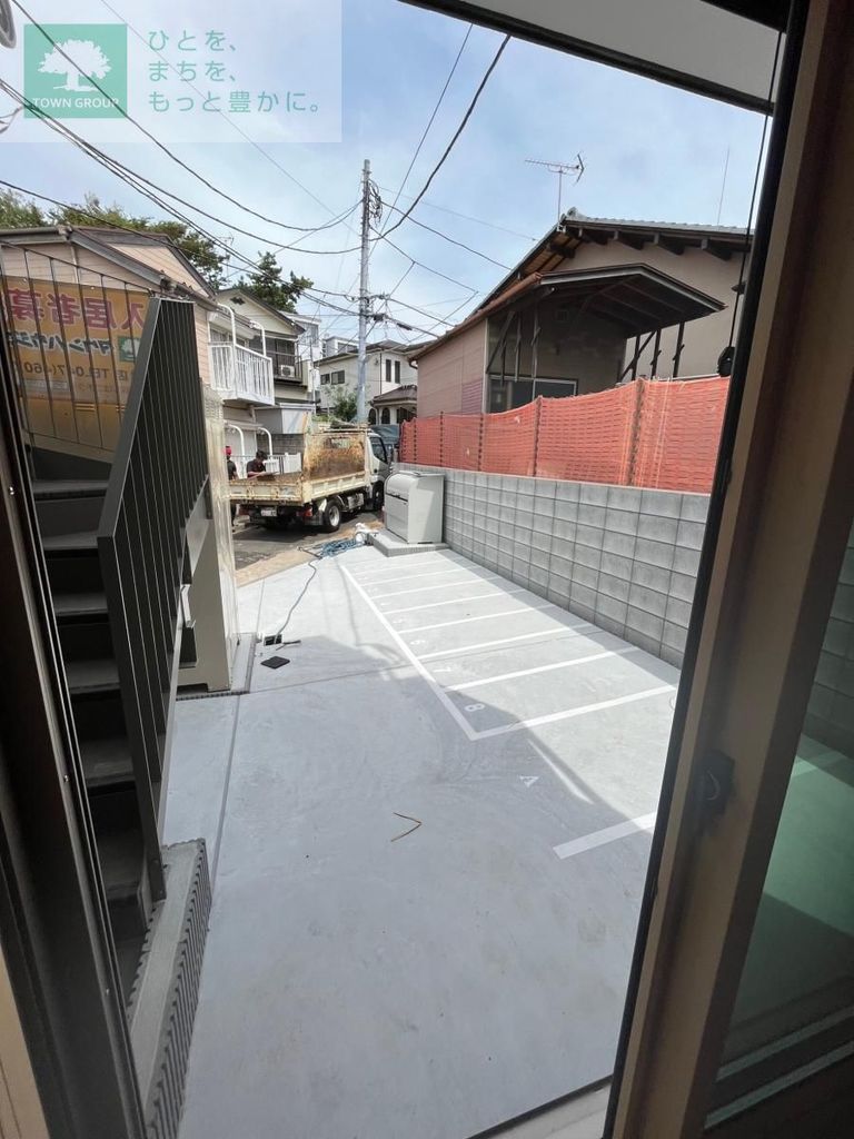 駐車場　駐車場