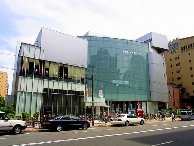 図書館　台東区立中央図書館（図書館）まで251m