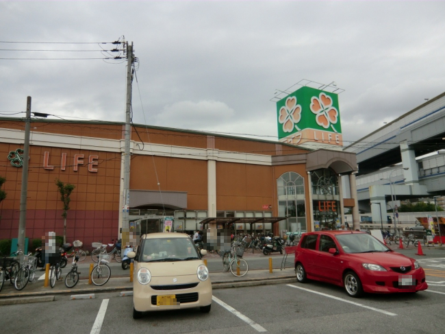 スーパー　スーパーライフ武庫川店（スーパー）まで369m