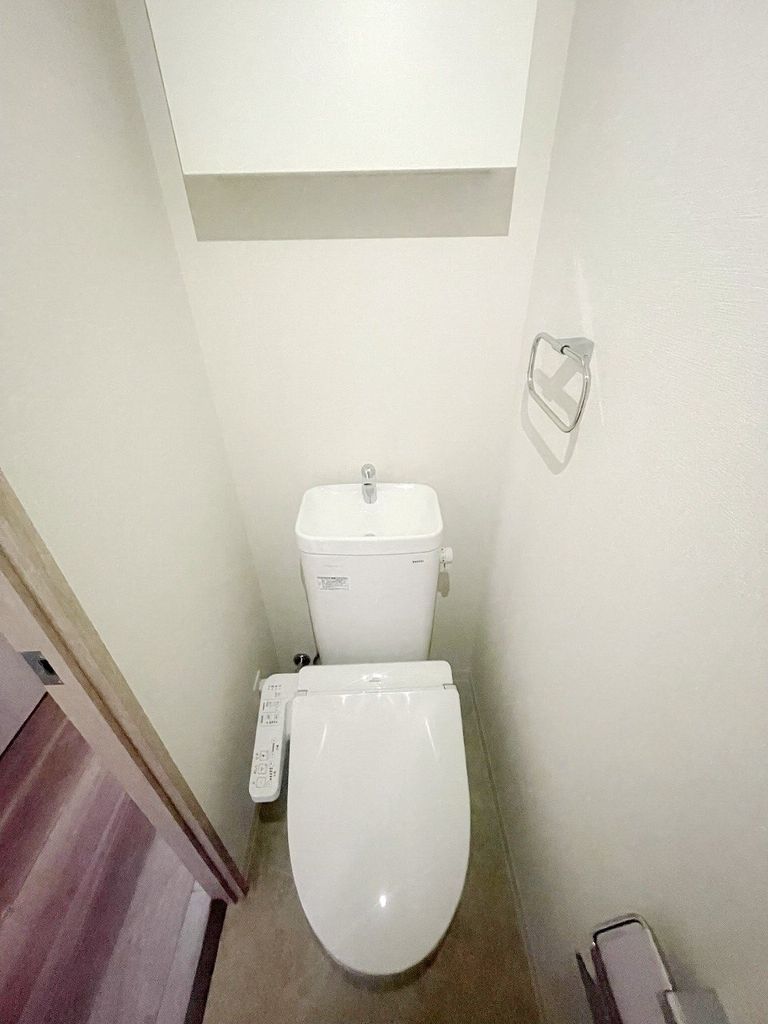 トイレ　トイレ