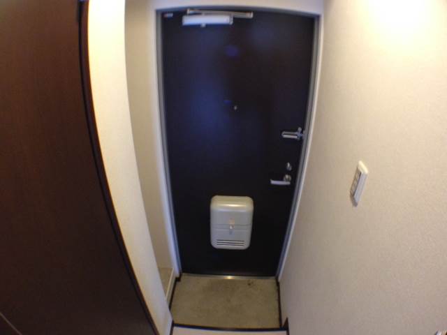 A-EAST元町の玄関写真