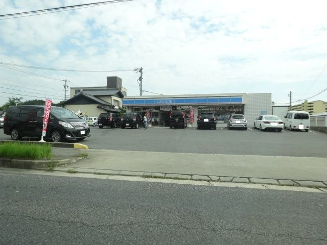 コンビニ　ローソン 東名三好インター店（コンビニ）まで121m