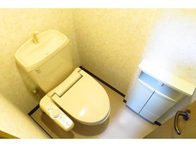 トイレ　温水洗浄便座
