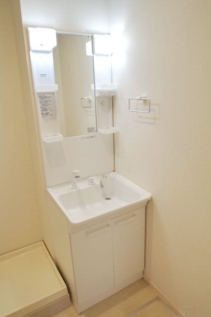 洗面設備　※別部屋の参考写真です。※