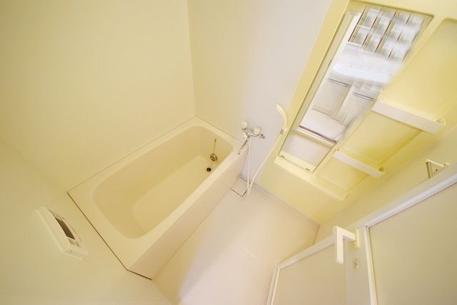 バス・シャワールーム　別部屋参考写真
