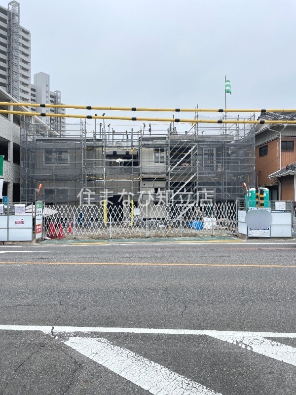 建物外観　建築中