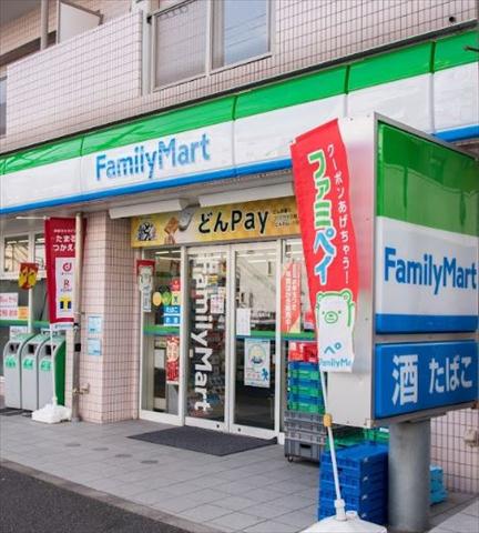 コンビニ　ファミリーマート世田谷淡島通り店（コンビニ）まで507m