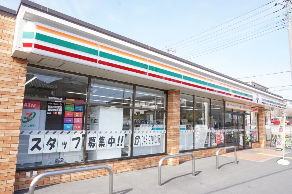 コンビニ　セブンイレブン 北越谷3丁目店（コンビニ）まで371m