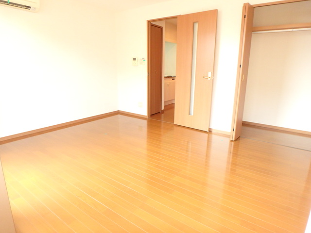 その他部屋・スペース　★洋室８．５帖・クローゼット付き★