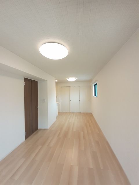 クラージュ Iの居間写真