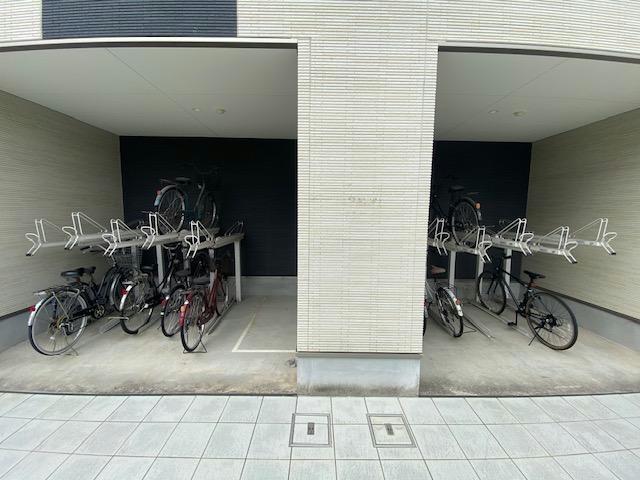 エルスタンザ東綾瀬公園の外観写真