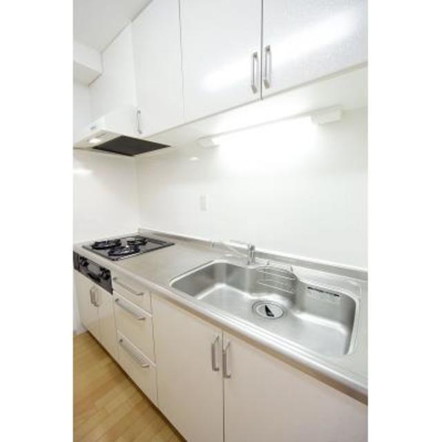 キッチン　※写真は同タイプ住戸です。