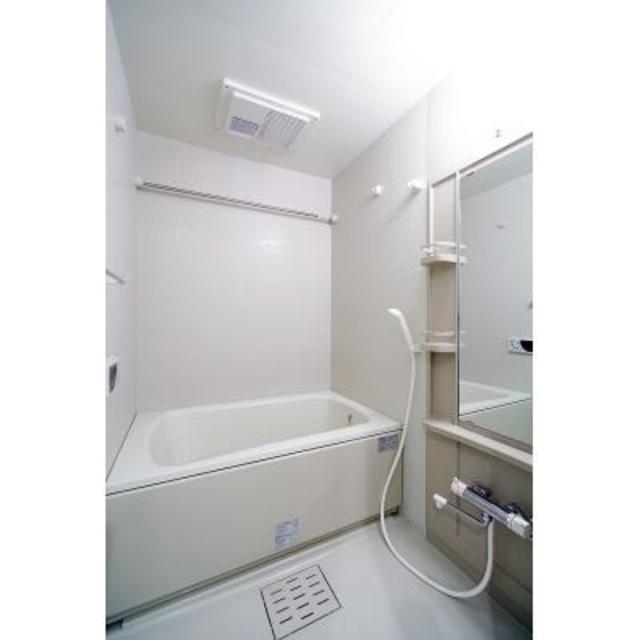 バス・シャワールーム　※写真は同タイプ住戸です。