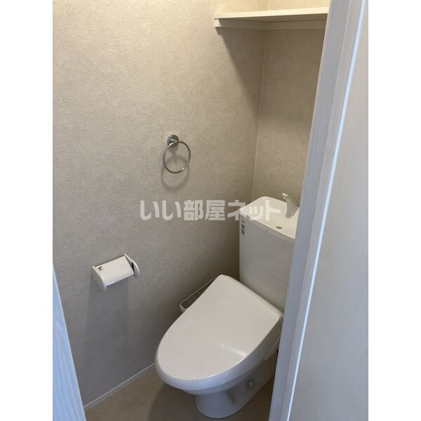 ブルークォーツのトイレ写真