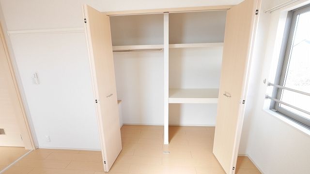 ＪＲ宇都宮線 矢板駅 徒歩6分 2階建 築11年の内装写真