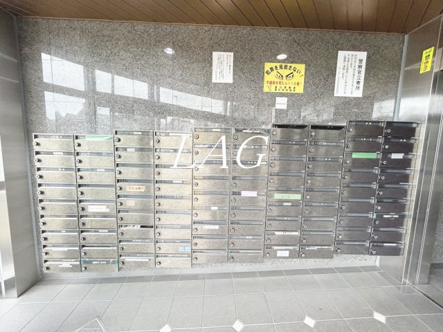 東京メトロ東西線 門前仲町駅 徒歩3分 13階建 築47年の外観写真