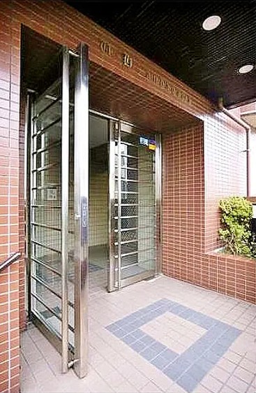東京メトロ丸ノ内線 方南町駅 徒歩5分 8階建 築32年の外観写真