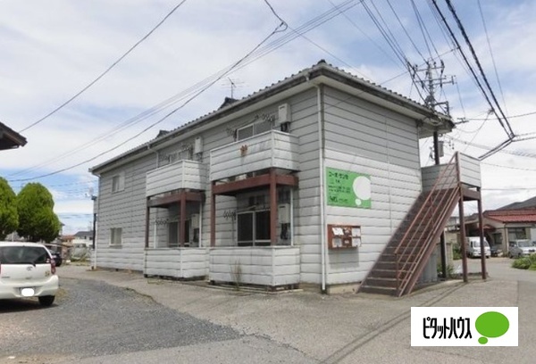 コーポサンセ
