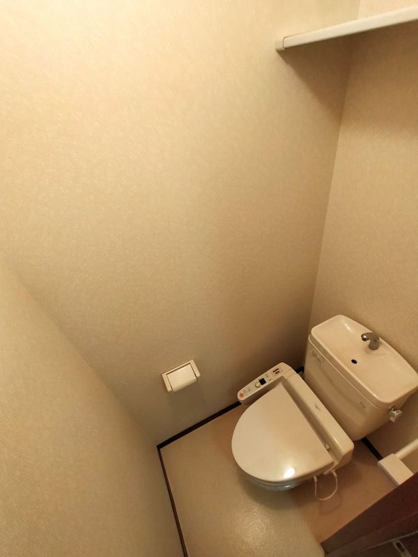 トイレ　別部屋参照写真