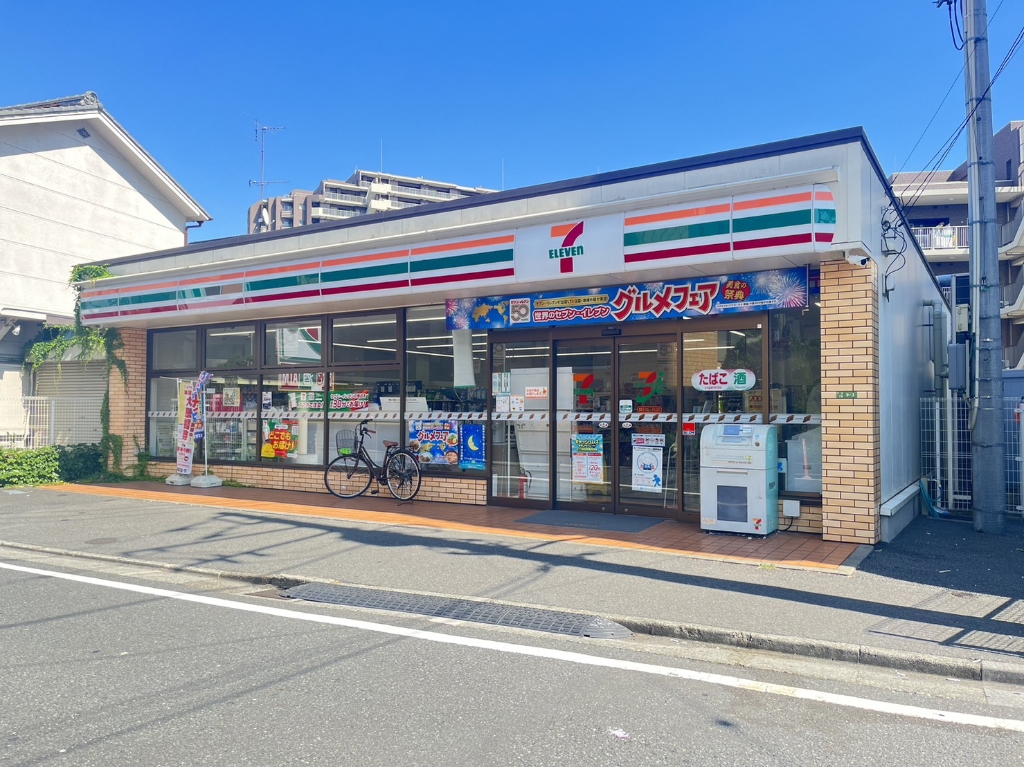 コンビニ　セブンイレブン 足立中川1丁目店（コンビニ）まで210m