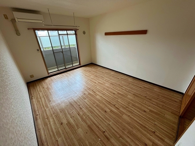 JRBハイツ矢野II番館の居間写真