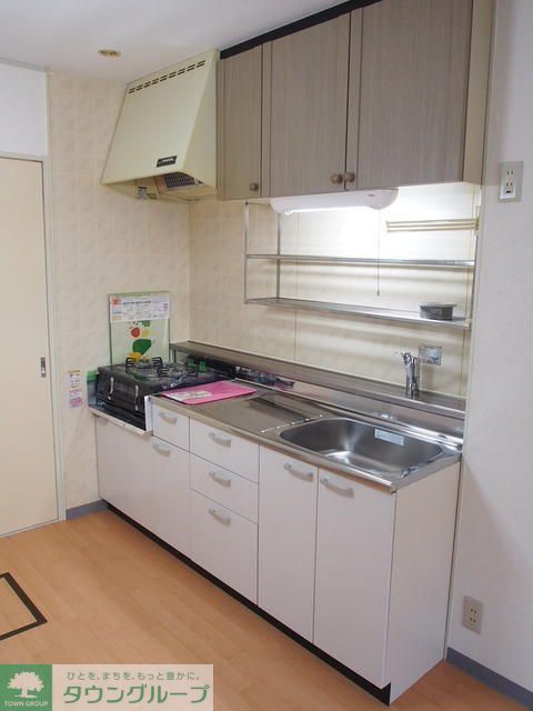 ファミール日之出C棟のキッチン写真