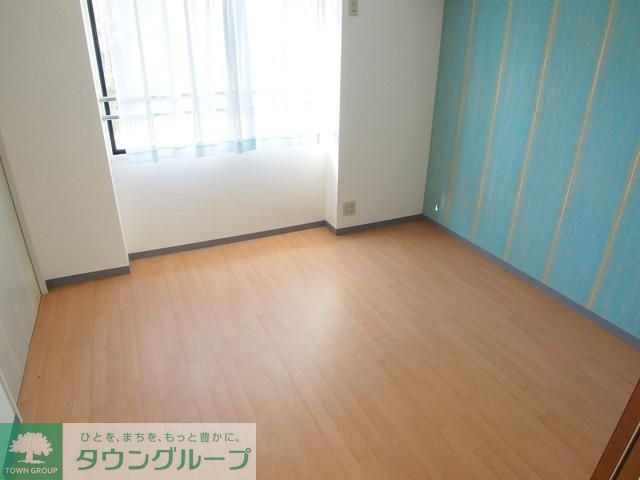 ファミール日之出C棟の内装写真