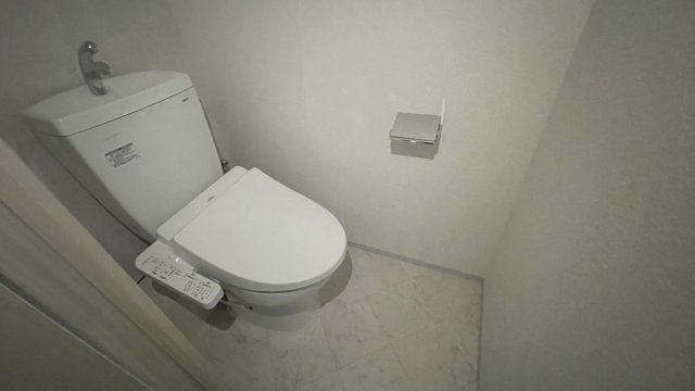 トイレ　同物件別号室