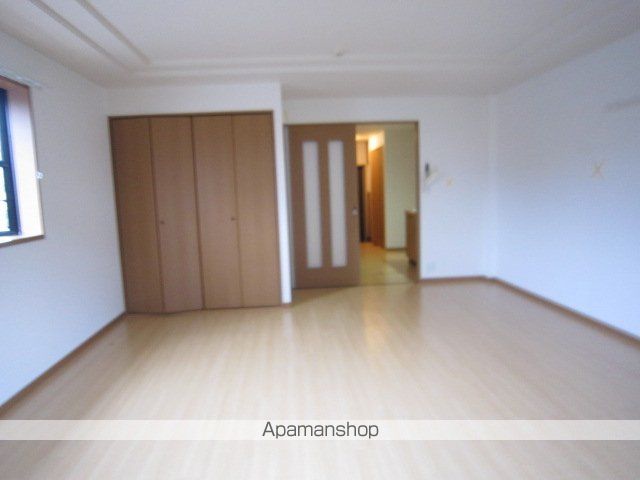 ユースコーポ晴丘の居間写真