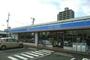 コンビニ　ローソン沼津大岡店（コンビニ）まで900m