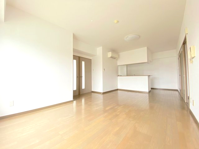 聖城マンションの居間写真