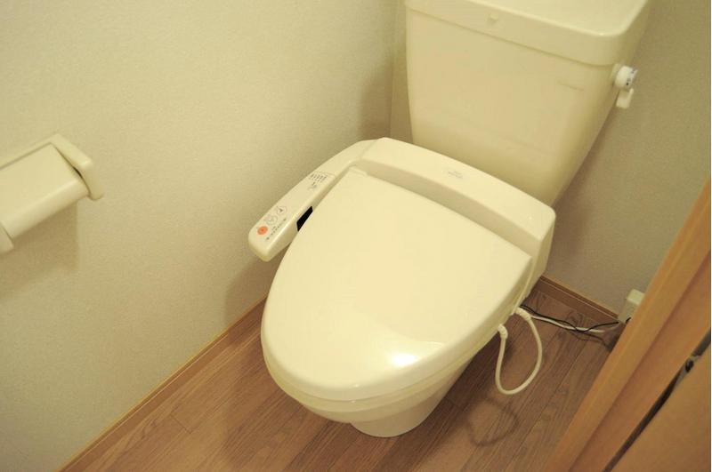 レオパレスななせIIのトイレ写真