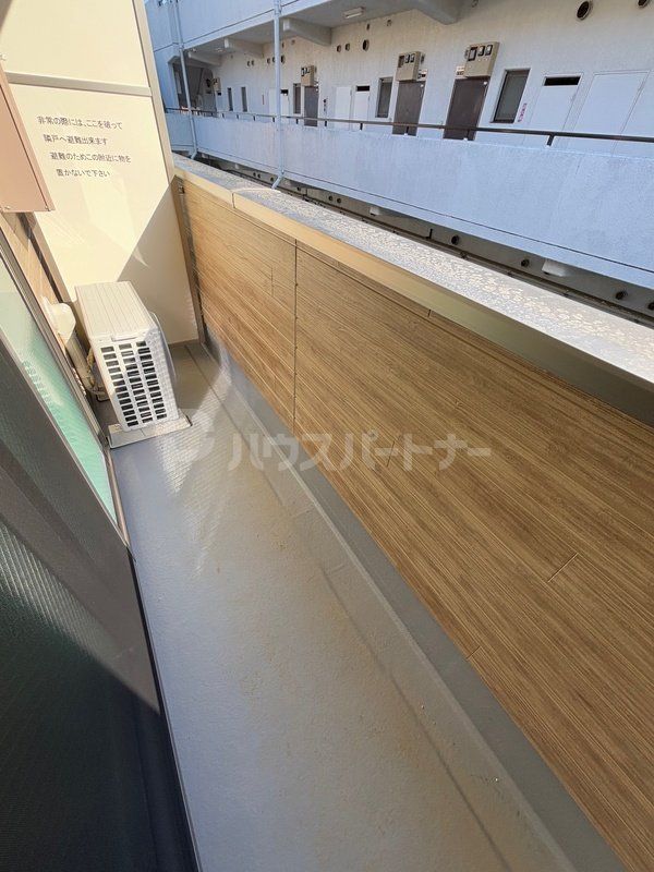 バルコニー　バルコニー