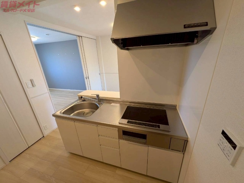 キッチン　同タイプの部屋写真です