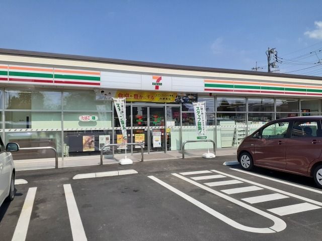 コンビニ　セブンイレブン鹿沼上石川店（コンビニ）まで700m