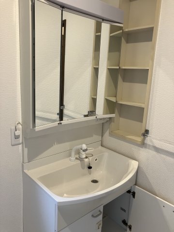 八王子市丸山町戸建の内装写真
