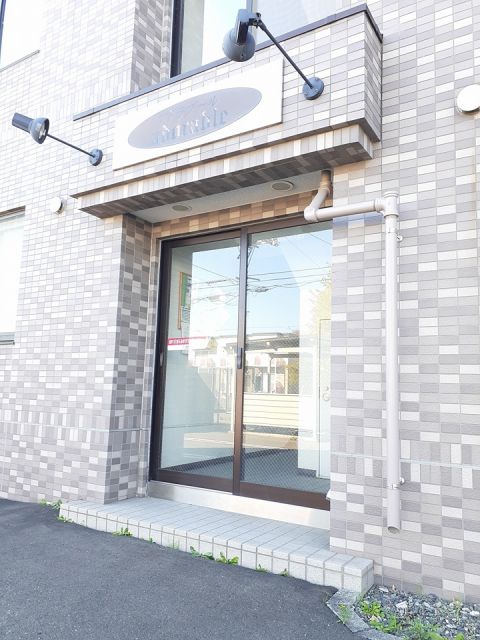 アドラブールの外観写真