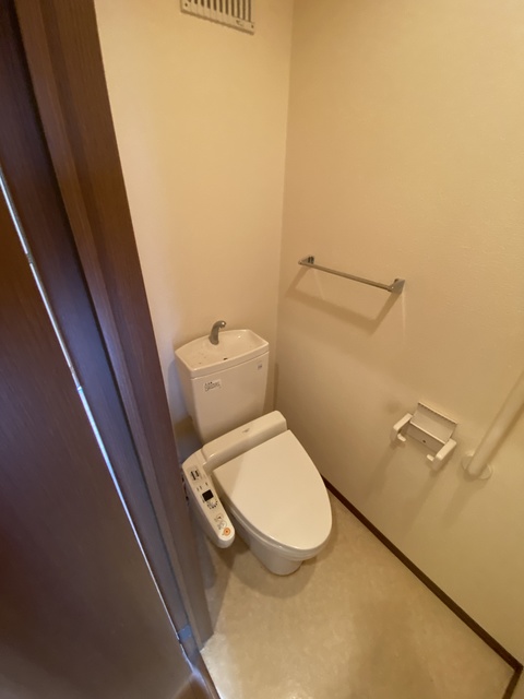ＪＲ総武線 西船橋駅 徒歩11分 2階建 築21年のトイレ写真