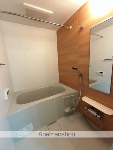 ＪＲ山陽本線 新下関駅 バス乗車時間：10分 最寄りバス停で下車 徒歩3分 2階建 築9年の風呂写真